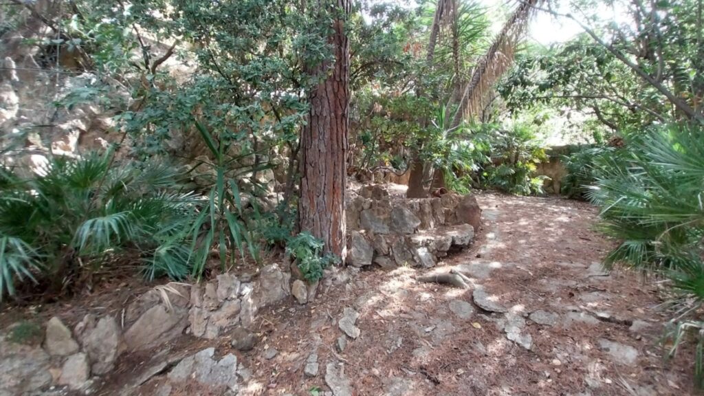 Barcelona expropia una finca al barri del Coll per construir equipaments i habitatge públics | Ajuntament de Barcelona, equipaments, habitatge públic, obres, rehabilitació