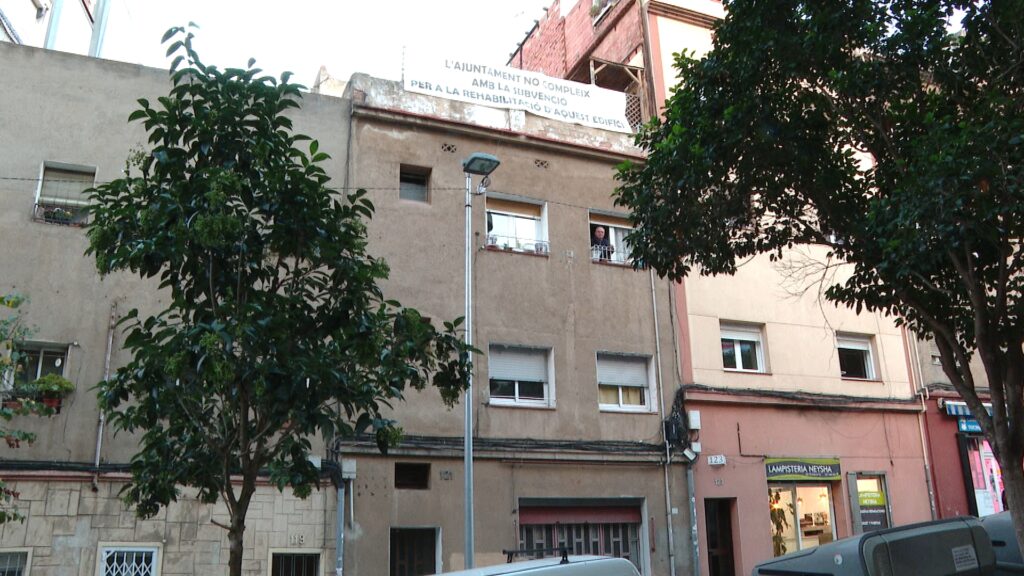 edifici afectat carmel programa Habitat