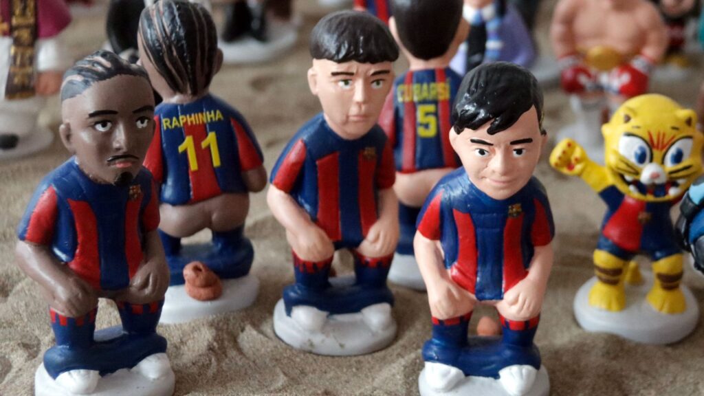 De Mortadel·lo i Filemó a Pedri, Aitana o el Papa Lleó XVI: nous caganers per al Nadal 2025 | Nadal, pessebres, tradicions