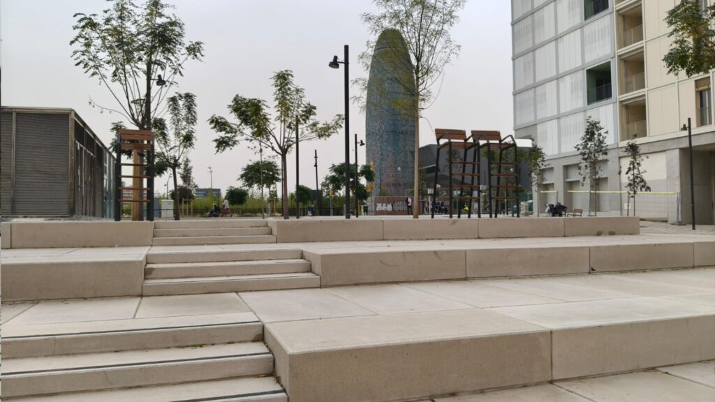 Les entitats del Compromís per Glòries, en contra del monument a Montserrat Caballé | escultura, Montserrat Caballé, plaça de les Glòries Catalanes