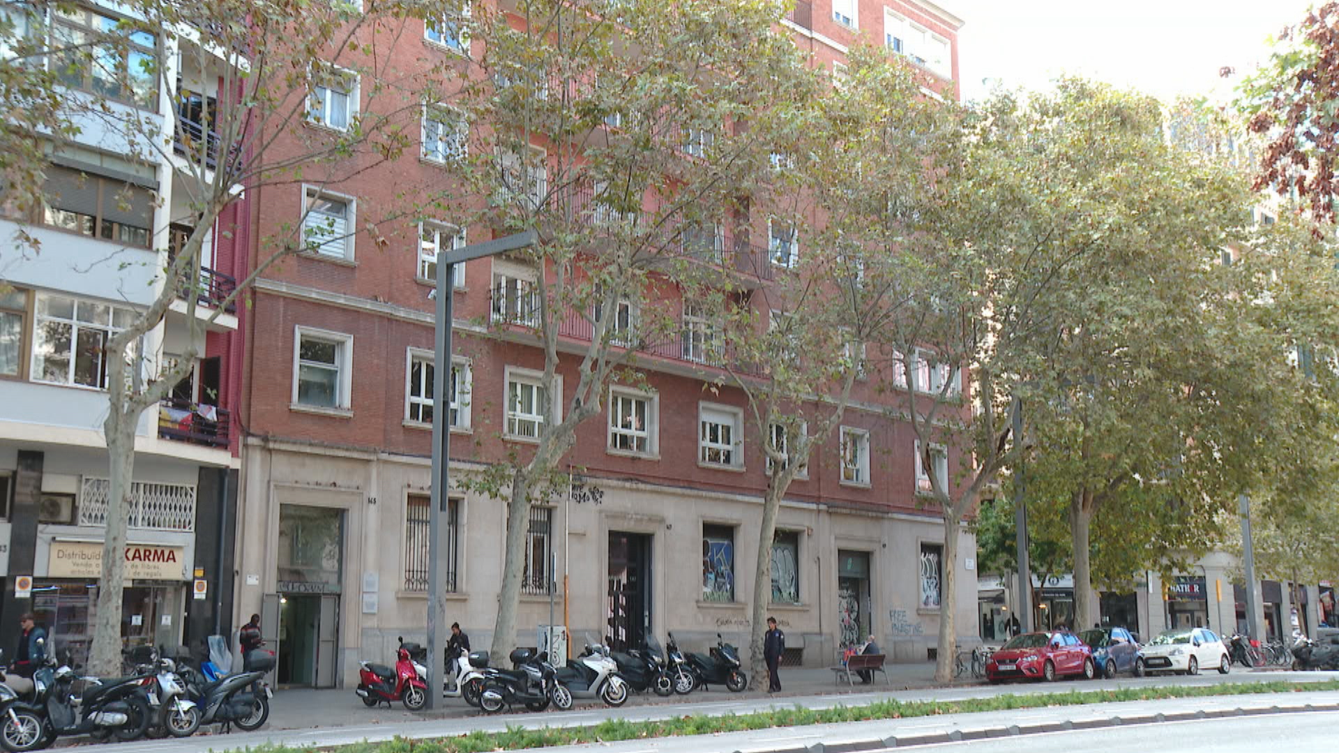tresoreria poble-sec equipament