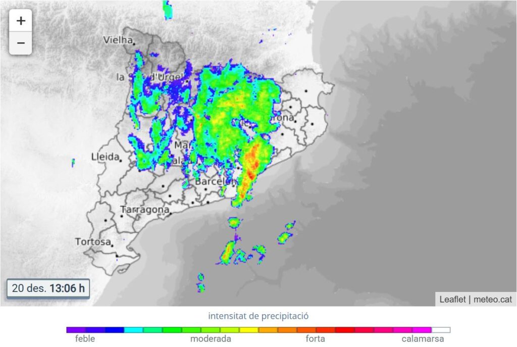 Plou sobre mullat: un tren de ruixats forts deixa màxims al nord del Barcelonès i al curs del Besòs | Barcelona, pluja, riu besòs