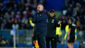 La pissarra de Manolo González: “El que fem a l’Espanyol ja ho feia a la Muntanyesa”