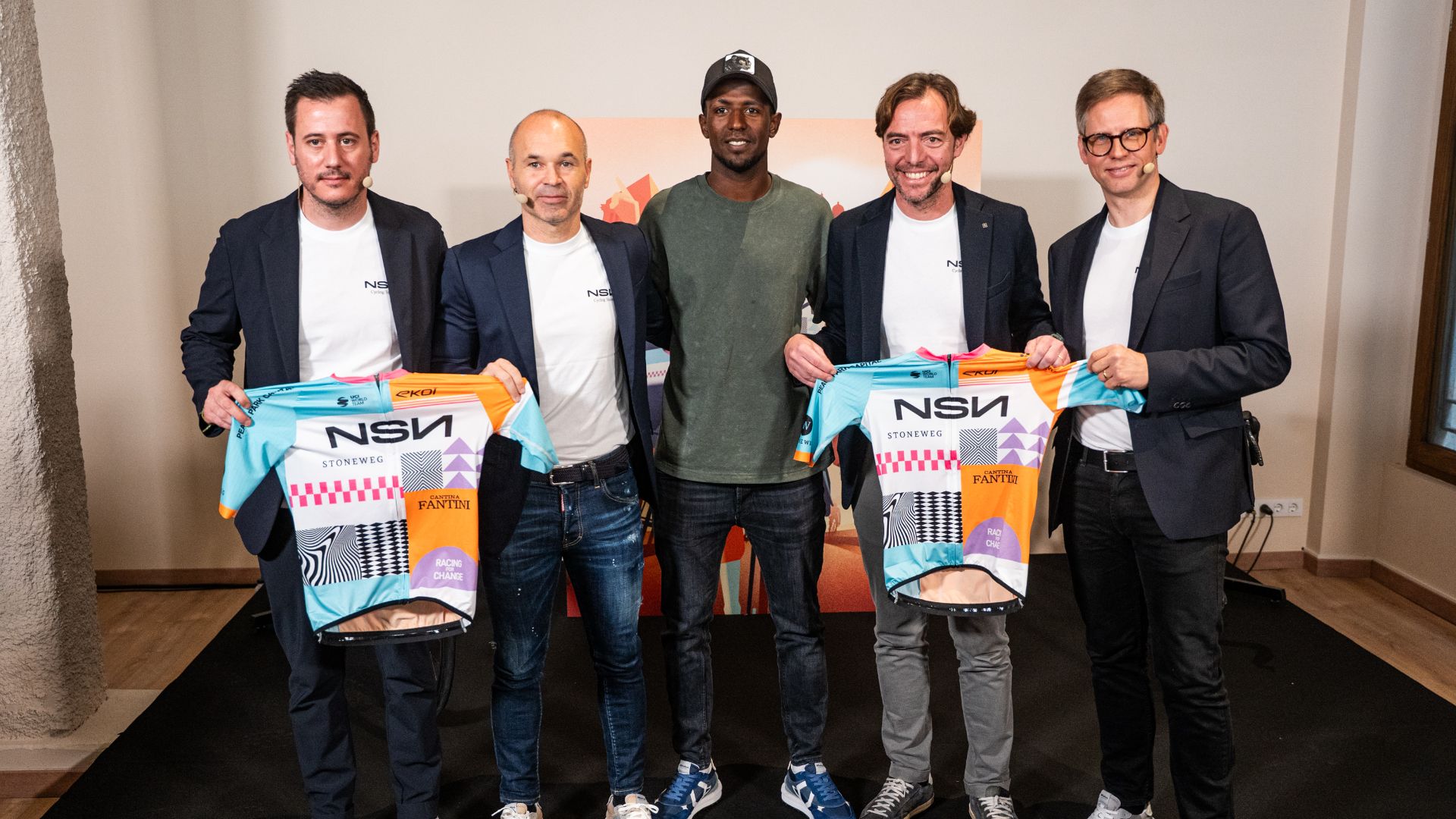 Presentació NSN Cycle Team, equip Iniesta