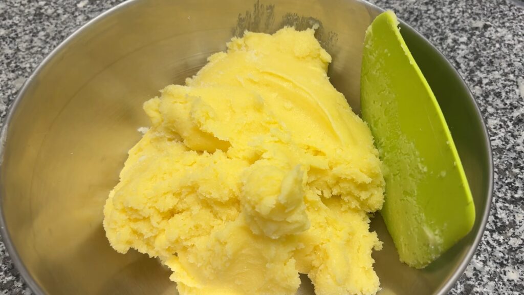 "Kouign amann": el pastís bretó del segle XIX que sembla un croissant i ara s'ha fet viral | cuina, Ingredients, restauració