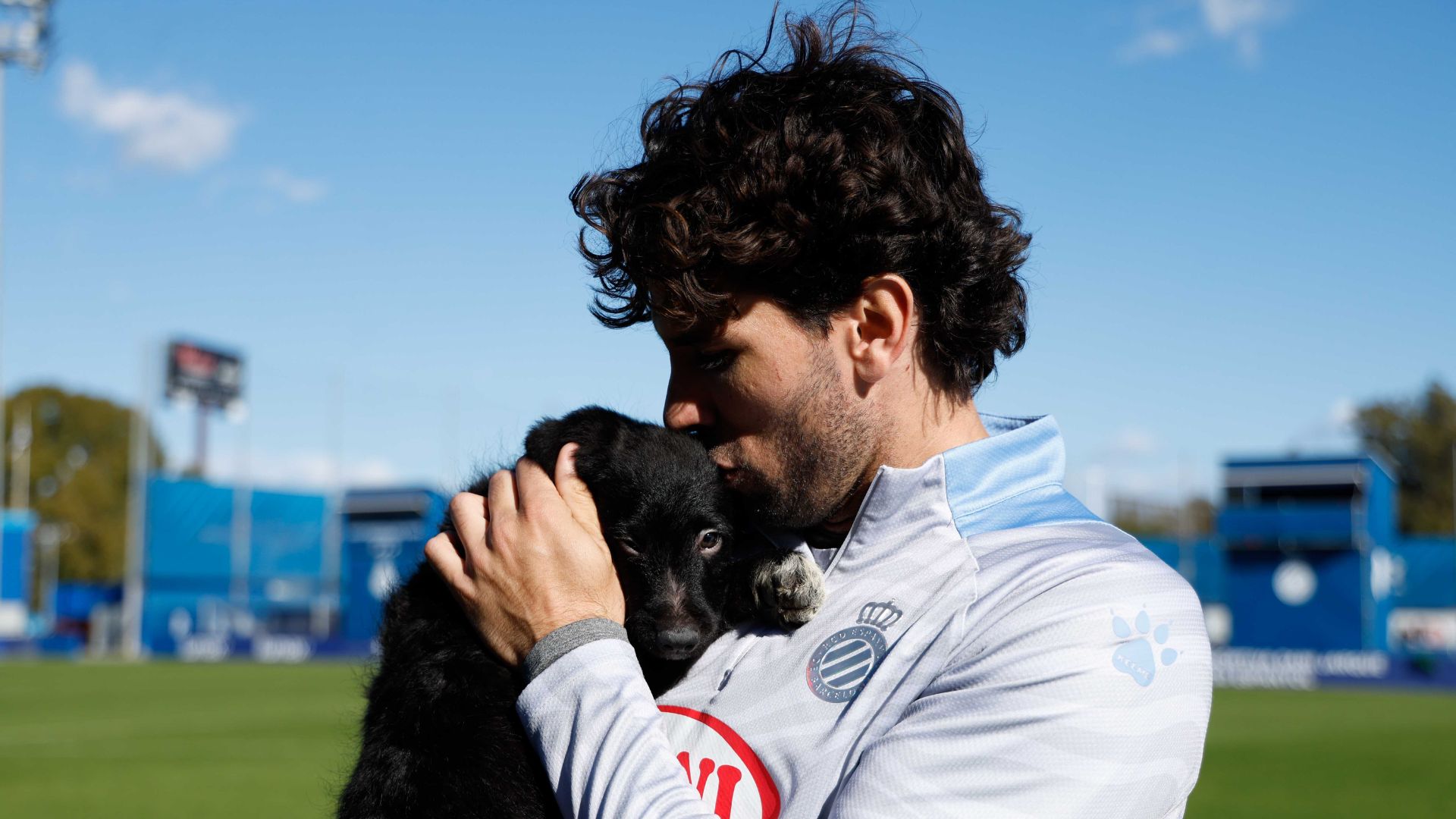 Lele Cabrera adopa a Balto