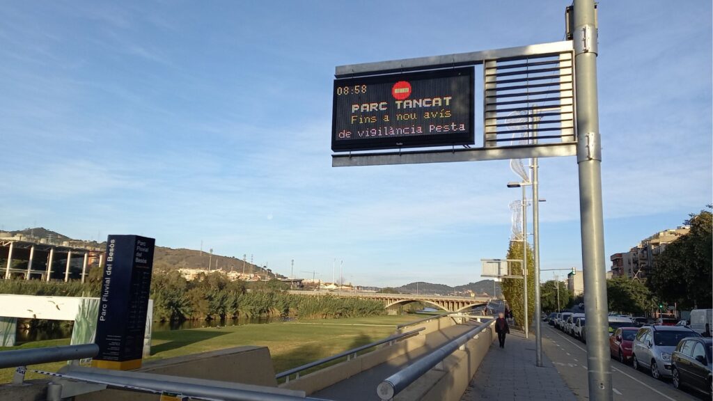 Parc Fluvial Bes&ograve;s tancat a la pesta porcina