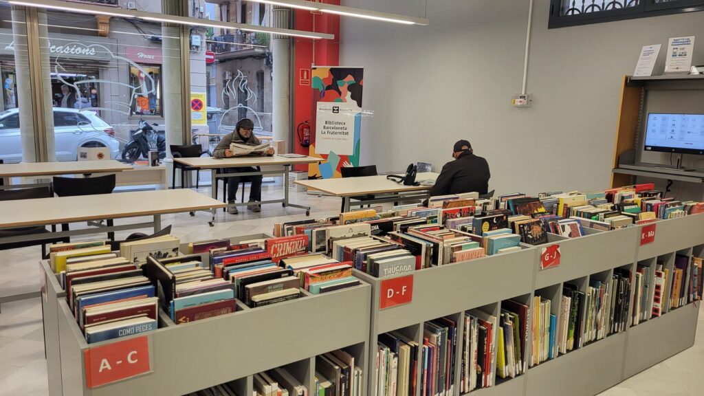 La Biblioteca de la Barceloneta activa una enquesta per decidir el logo del seu 25è aniversari | Barris, biblioteques, cooperatives, equipaments, llibres