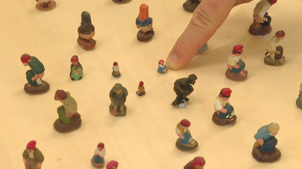 1.400 caganers envaeixen La Casa dels Entremesos | Barris, cultura popular, exposicions, Nadal