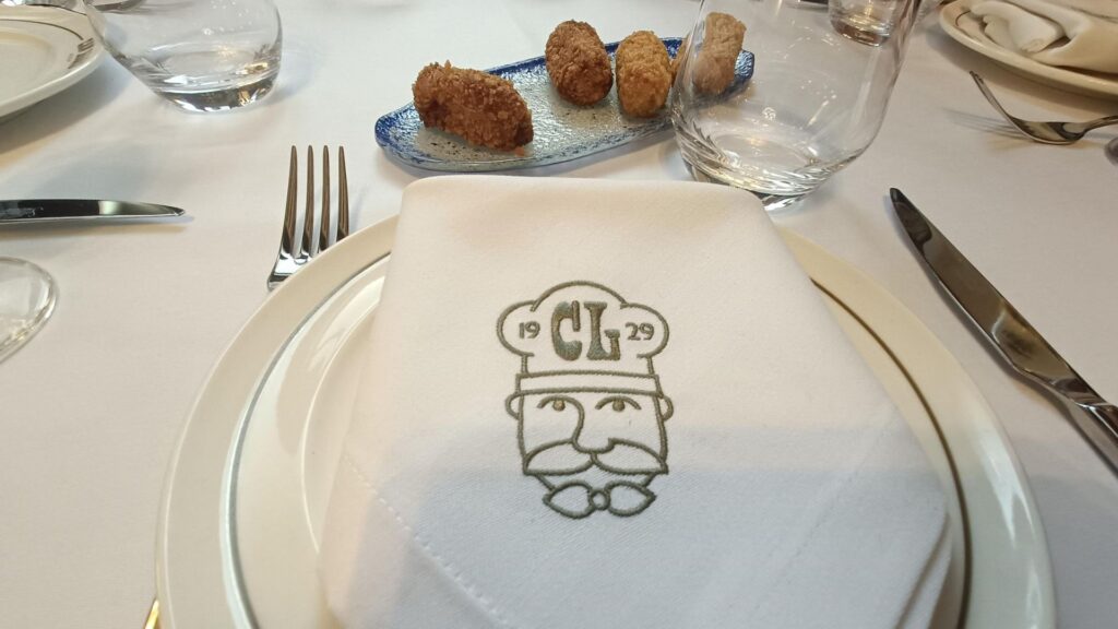 Nou logotip restaurant Can Llu&iacute;s.