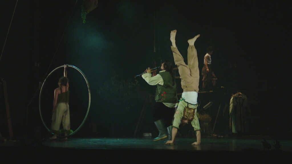 El Circ d'Hivern de Nou Barris celebra els 30 anys amb un jardí de resistència, art i poesia | espectacle, Nadal