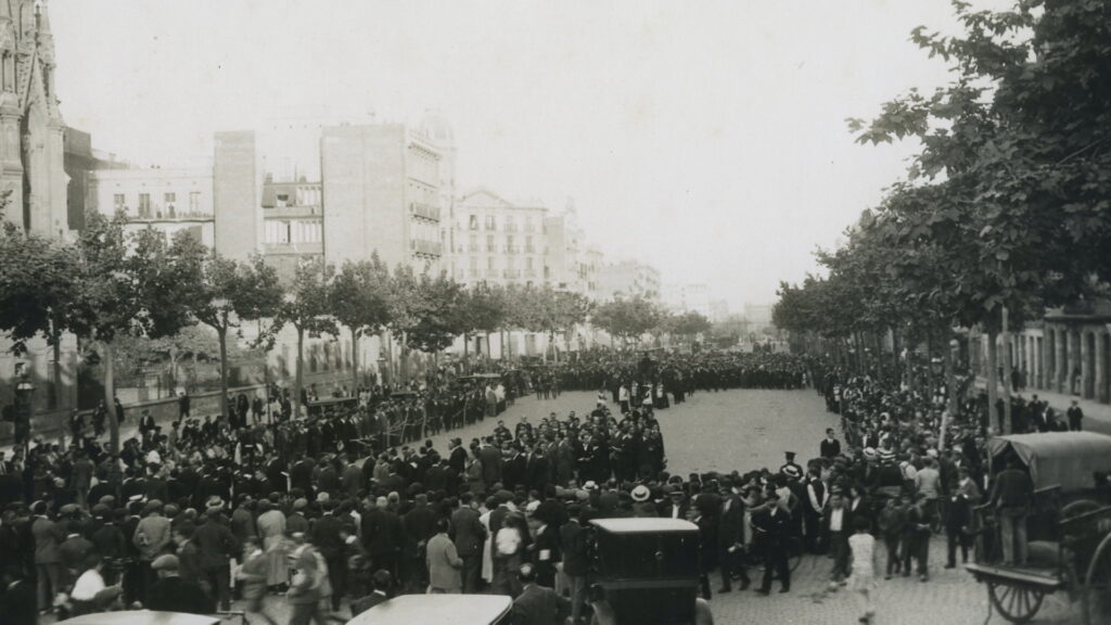 ¿Cómo era Antoni Gaudí? | Antoni Gaudí, arquitectura, patrimonio arquitectónico, Sagrada Família
