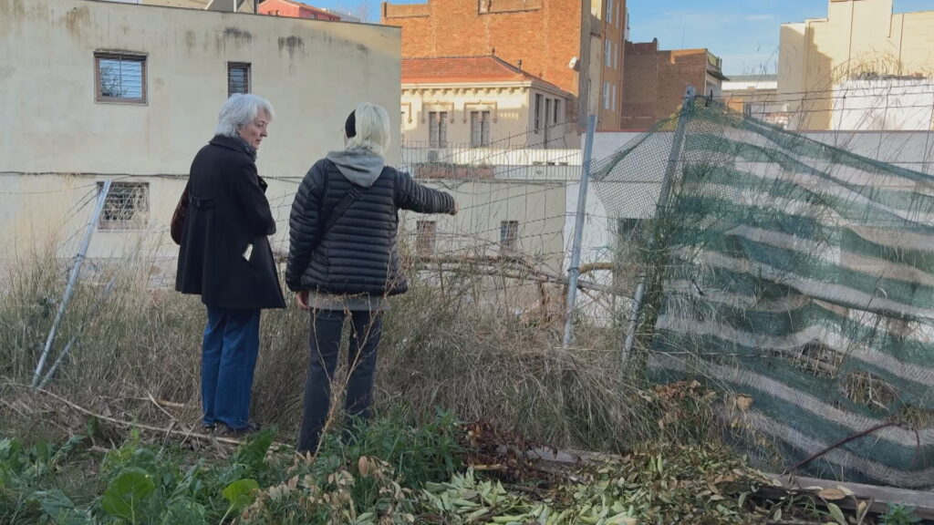 La reconstrucció del passatge Antic de València no agrada: "Sembla de cartró pedra" | Barris, obres, patrimoni, queixes veïnals
