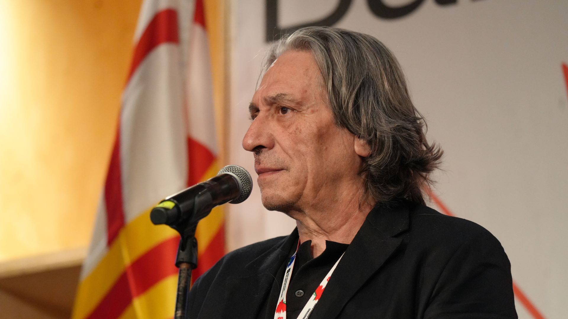 L'Ajuntament no entén les crítiques a la beca per a autors llatinoamericans | català, escriptors