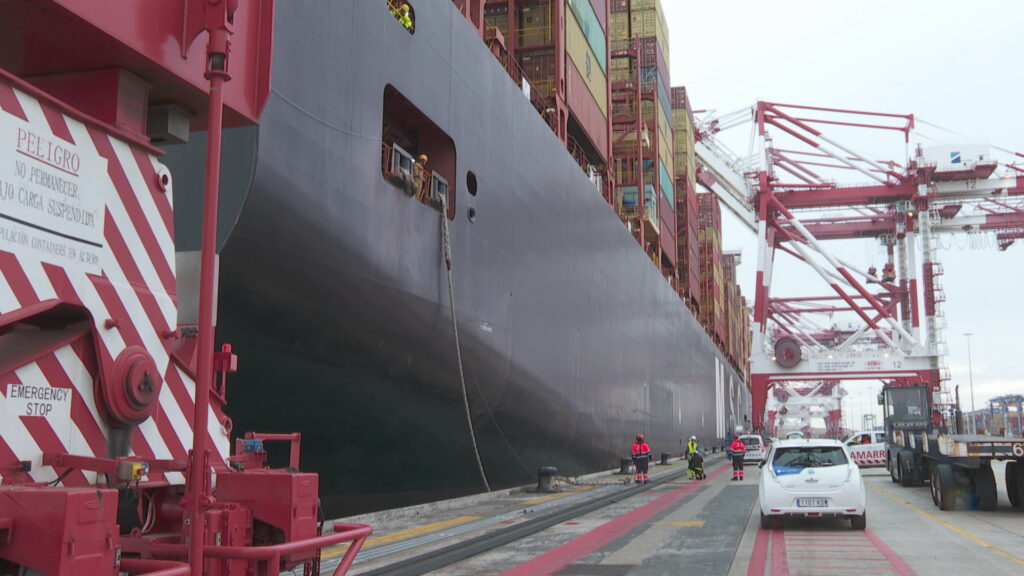 Així s’endolla un vaixell al port de Barcelona | creuers, energies renovables, port de Barcelona, sostenible, vaixells