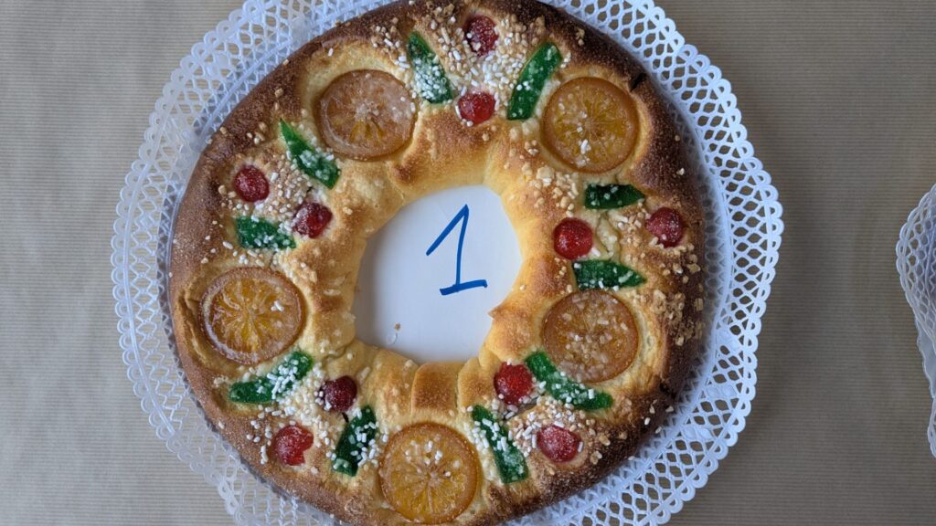 El millor tortell de Reis creatiu 2025 el fa la pastisseria Natcha i porta mandarina i "ricotta" | pastisseries, tradicions