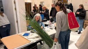 Mobles, matalassos i sabons, els més buscats en la liquidació d’un hotel de la plaça de Catalunya