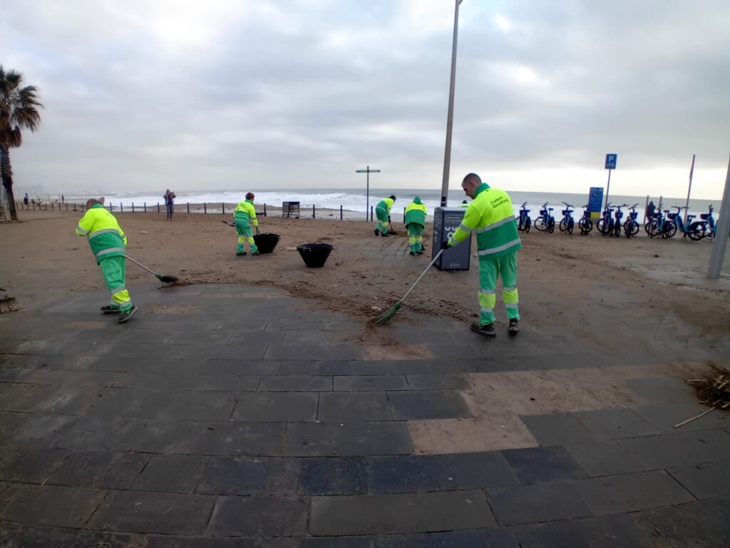 neteja platges llevantada borrasca Harry