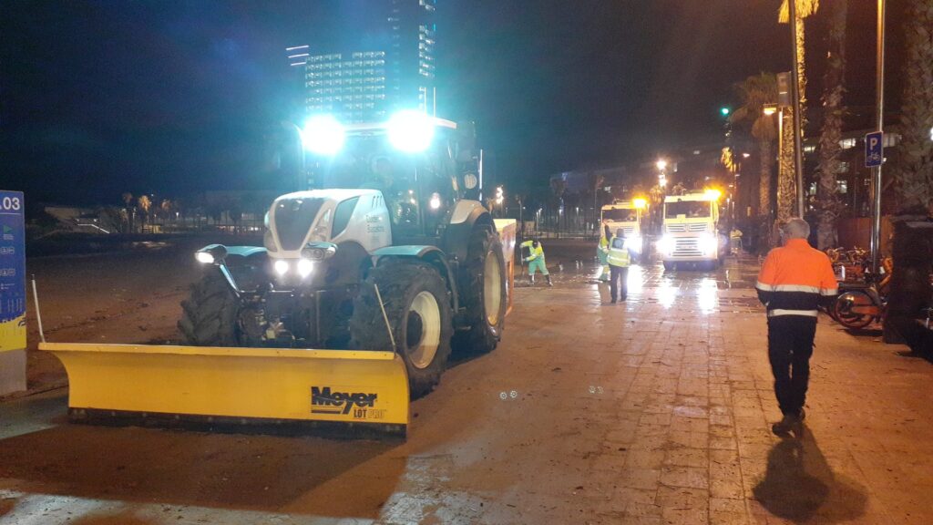 limpieza playas levante borrasca Harry