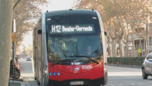 TMB reforçarà el bus H12 a partir del 26 de gener entre la plaça de les Glòries i la de Cerdà