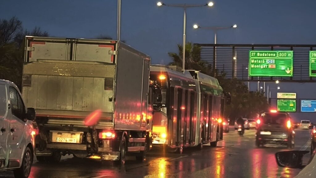 bus aturat ronda del Litoral