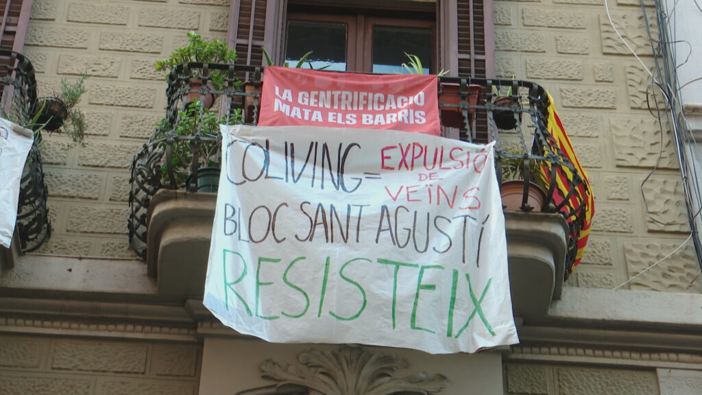 Judici per decidir si un llogater de Gràcia ha de marxar del seu pis per llogar-lo per habitacions | desnonaments, judici, lloguer, Sindicat de Llogaters