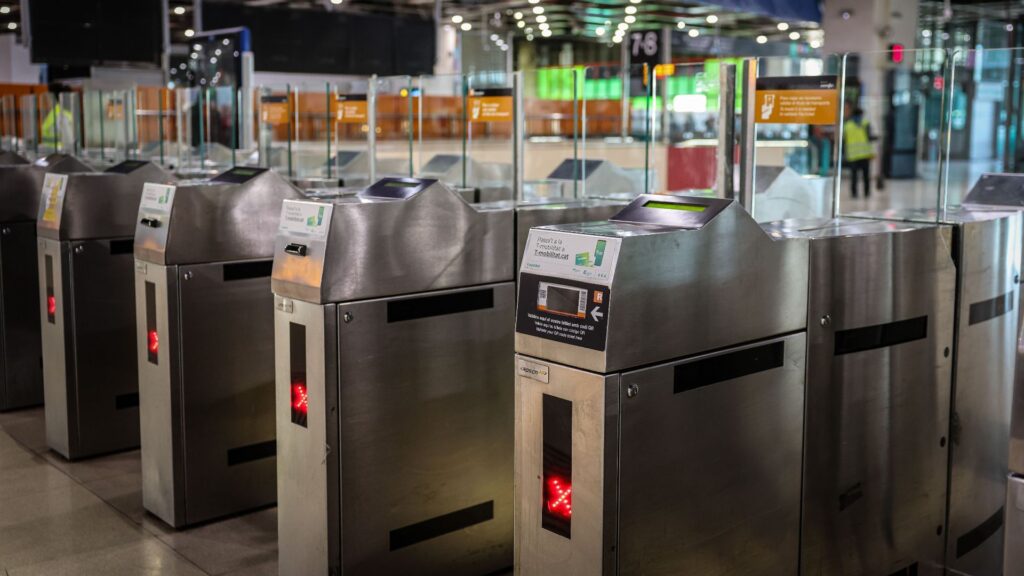 tall Rodalies m&agrave;quines validadores