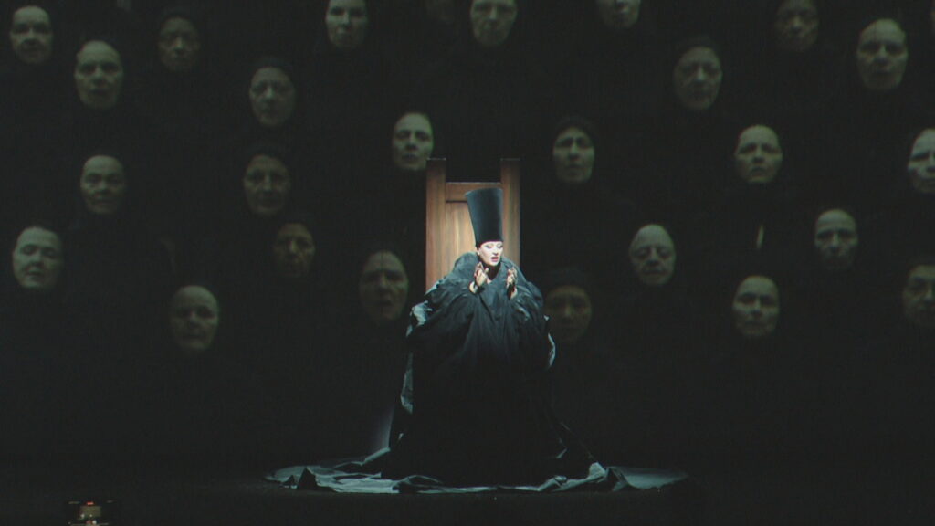 "Aixecar-se les faldilles per espantar els déus": Marina Abramovic activa rituals antics al Liceu | art contemporani, arts escèniques, Gran Teatre del Liceu