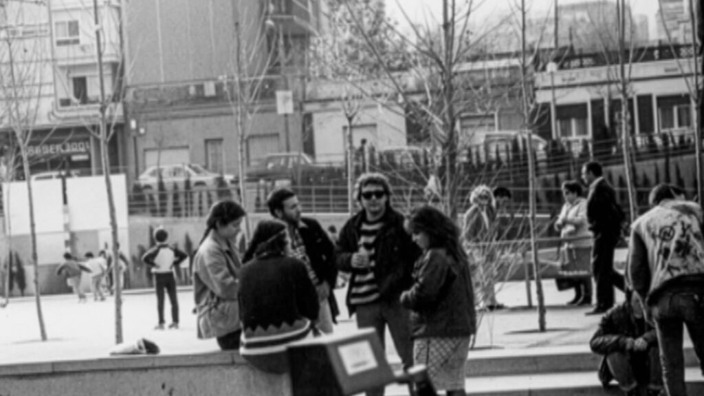 Els records de la moguda punk dels 80 a la Prosperitat, en un llibre | llibre
