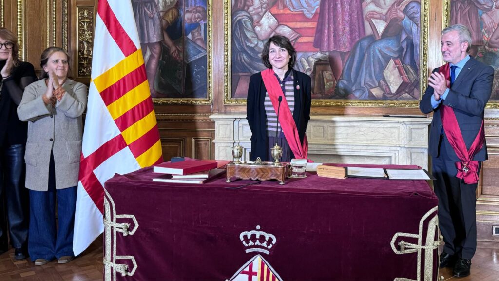 T&agrave;nia Corrons, pren possessi&oacute; regidora BCom&uacute; Ajuntament de Barcelona