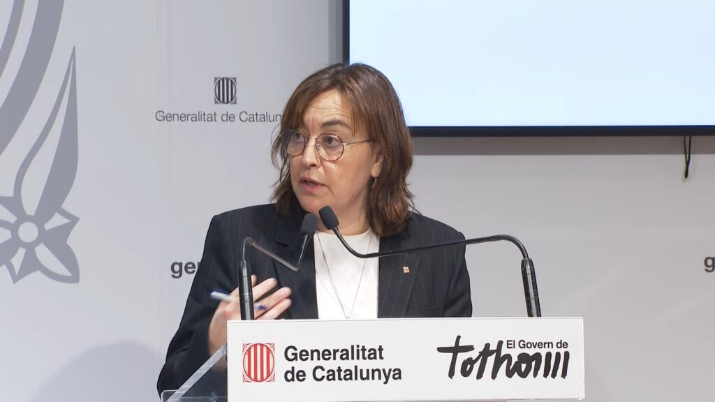 Crònica d'un dimecres sense trens: del desconcert de primera hora a les estacions desertes | pluges, Renfe, Rodalies, temporal