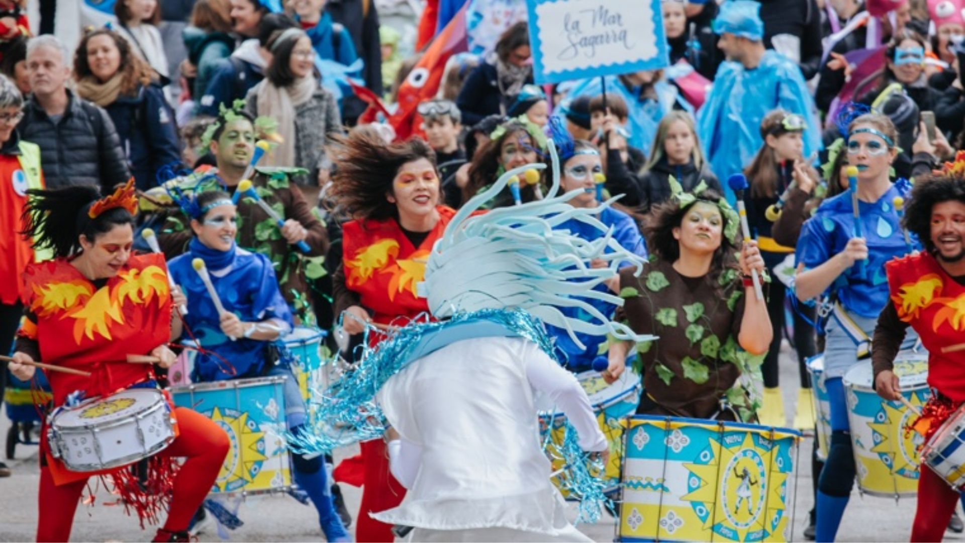Rua Carnaval Teixonera