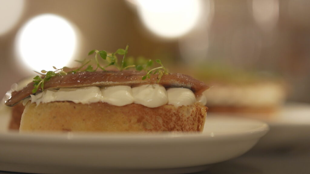 brioix amb arengada de la Llibreria Sant Jordi