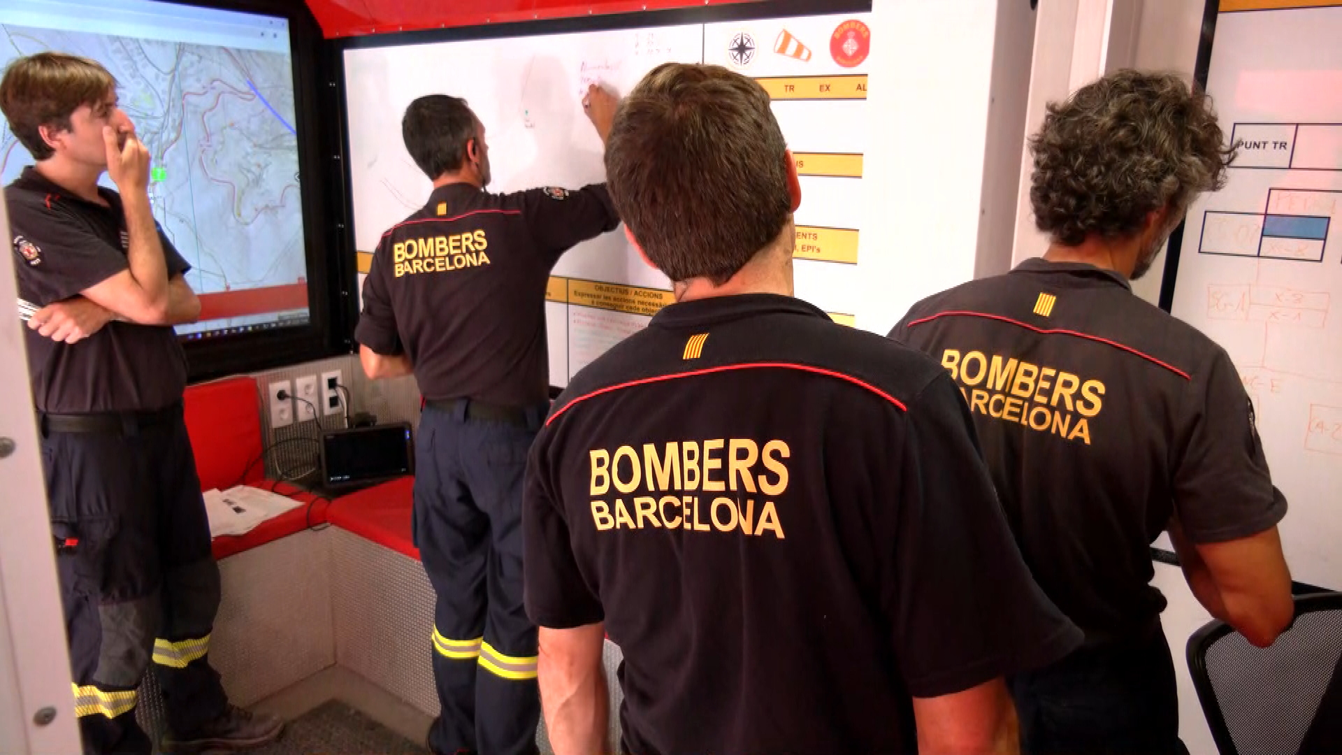 Els Bombers de Barcelona col·laboren en l'extinció de l'incendi de l'Anoia | Ajuntament de Barcelona, Bombers de Barcelona, Incendis