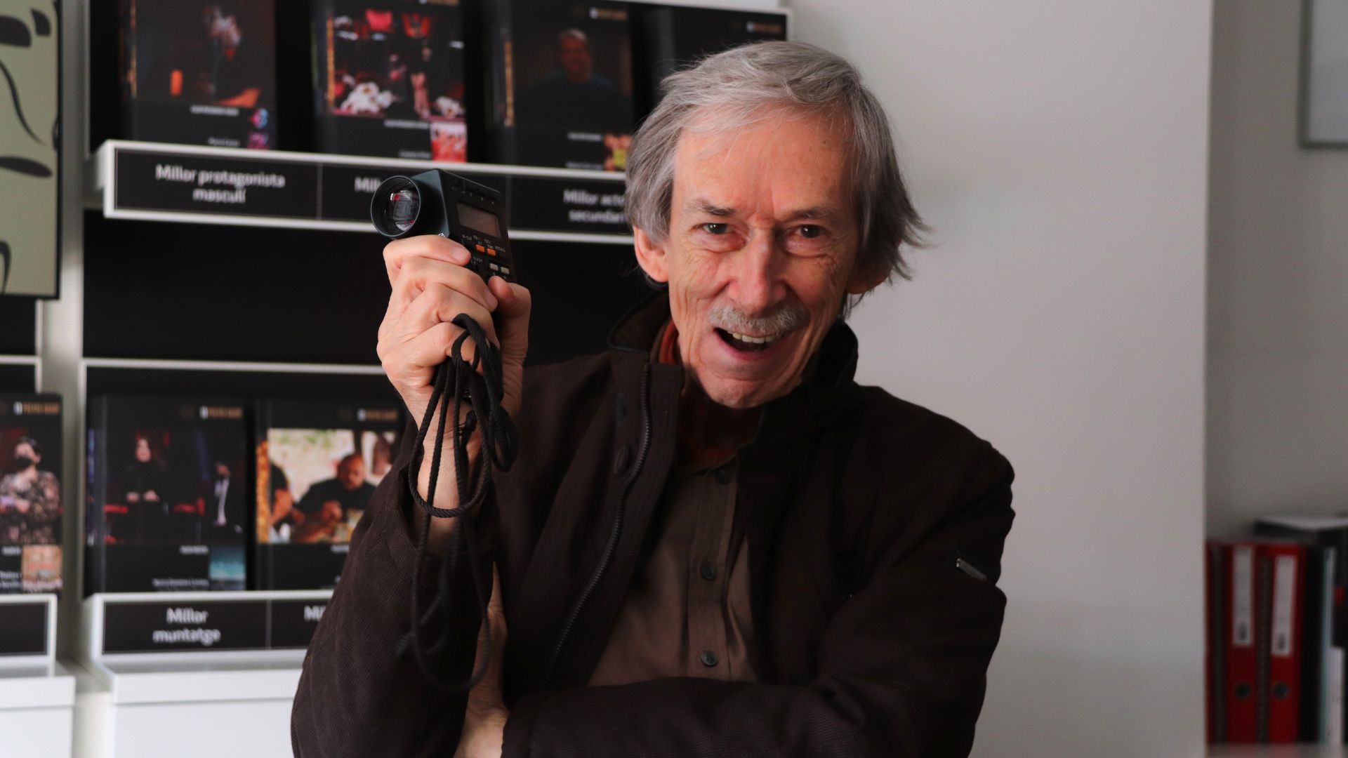 Tomàs Pladevall amb una càmera