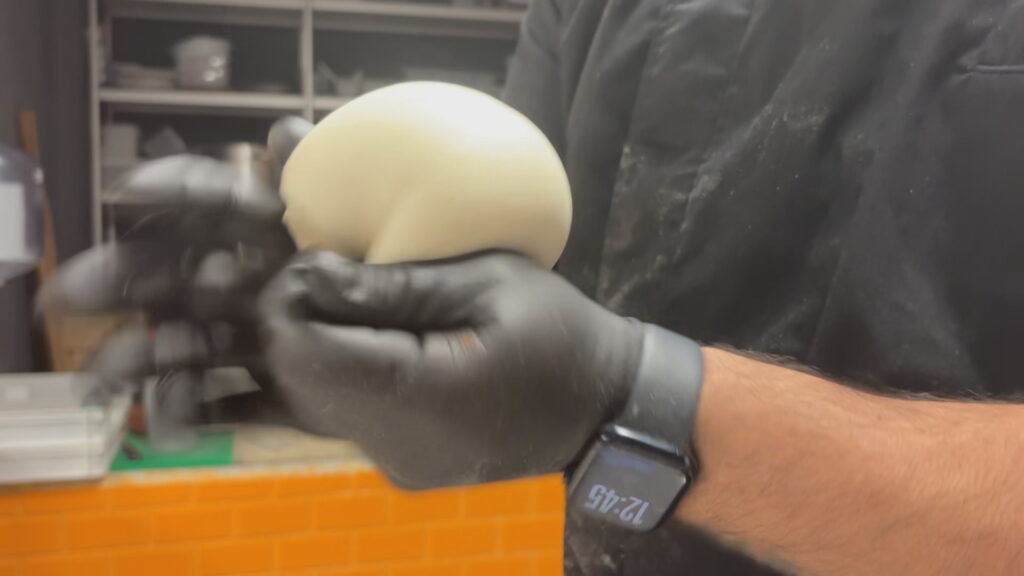 Barcelona estrena la primera escola de pizzers de l'estat per cobrir la manca de professionals | alimentació, Ingredients, Receptes