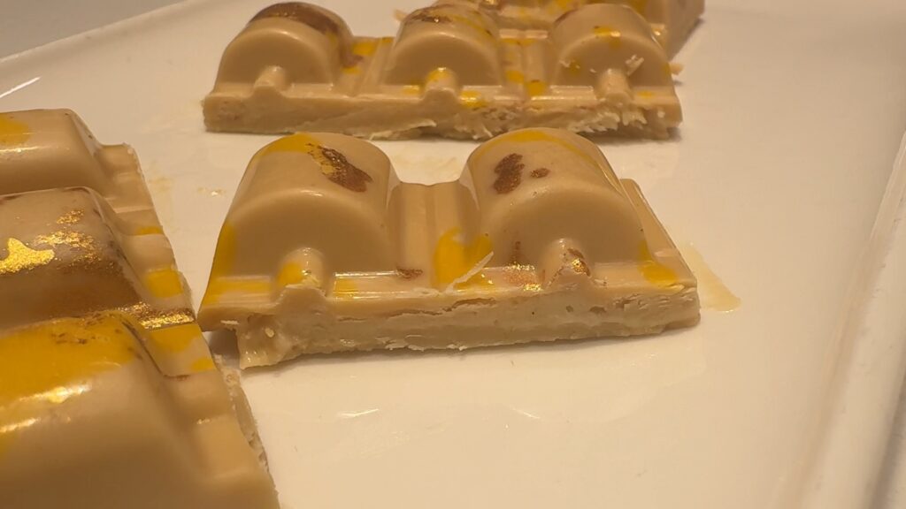 La rajola de crema cremada, neules i xocolata Dubai que pots provar a l'Eixample | Ingredients, pastisseries, Receptes
