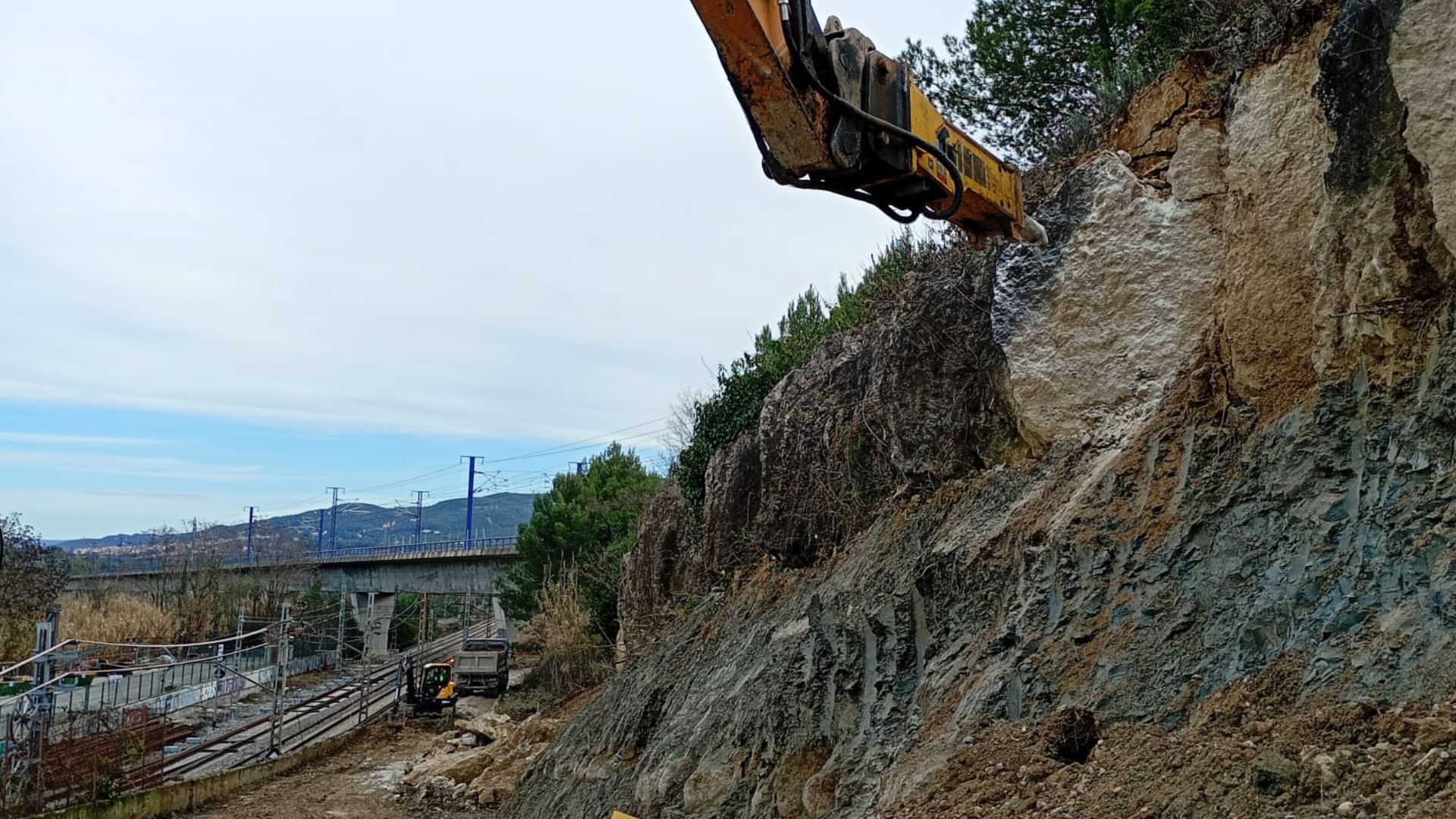 treball Adif xarxa ferroviària Sant Sadurní