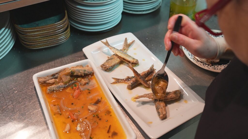Sardinas en escabeche en La Peninsular