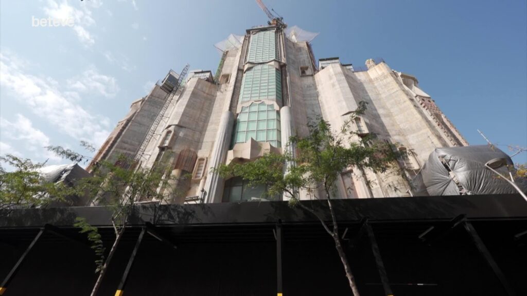 Objectiu Sagrada Família: L'escalinata, l'últim gran repte [capítol 8] | Antoni Gaudí, patrimoni arquitectònic, patrimoni cultural, queixes veïnals, Sagrada Família