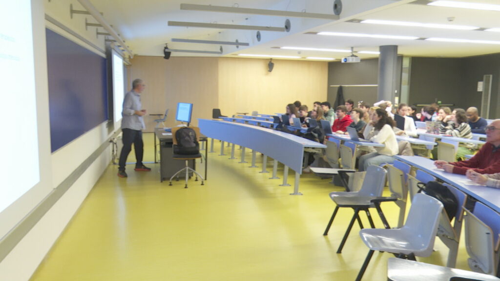 La Facultat al Barri, sessions magistrals en medicina i ciències biomèdiques obertes als veïns | Barris, medicina, Universitat Pompeu Fabra