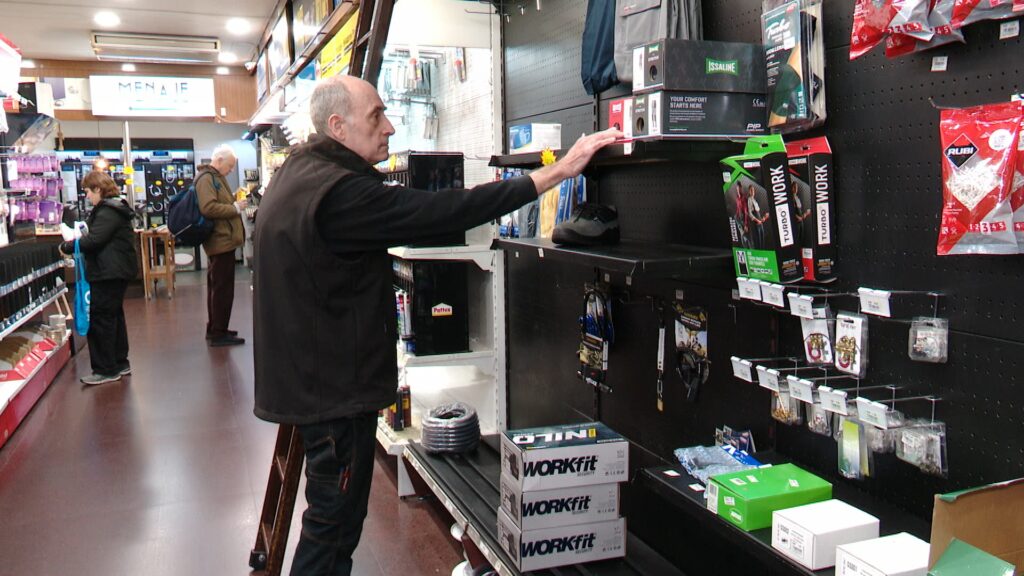 Tanca la gairebé centenària Ferreteria Camps de Gran de Gràcia | botiga, botigues centenàries, Establiment emblemàtic