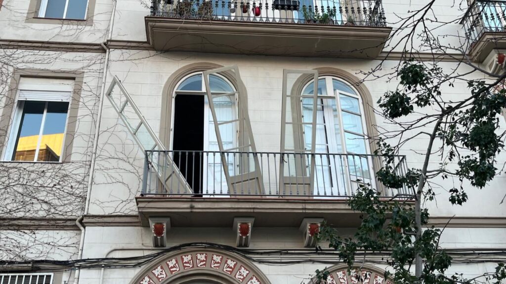 finestres arrencades a Lesseps