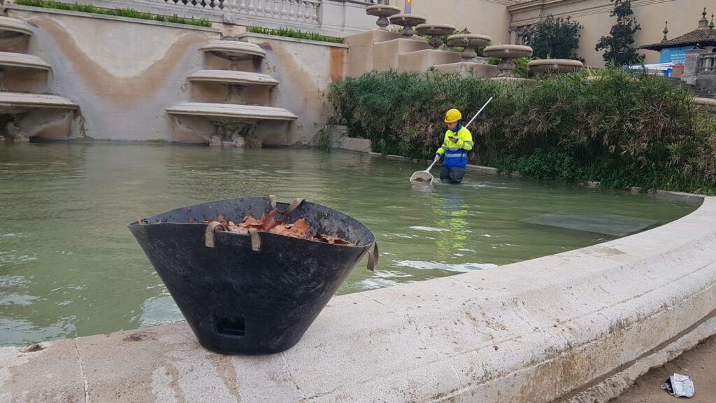 recollida fulles vent a Barcelona 