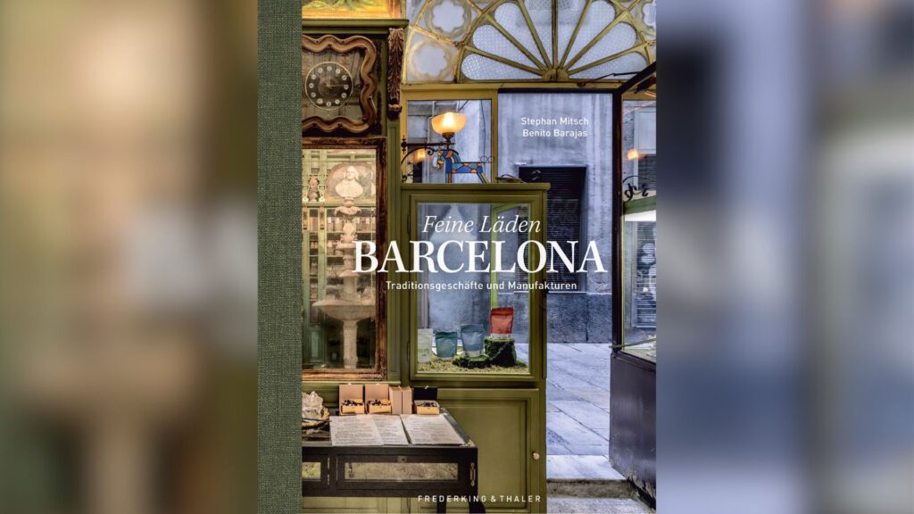 Portada del llibre "Botigues amb encant de Barcelona. Manufactures i botigues tradicionals"