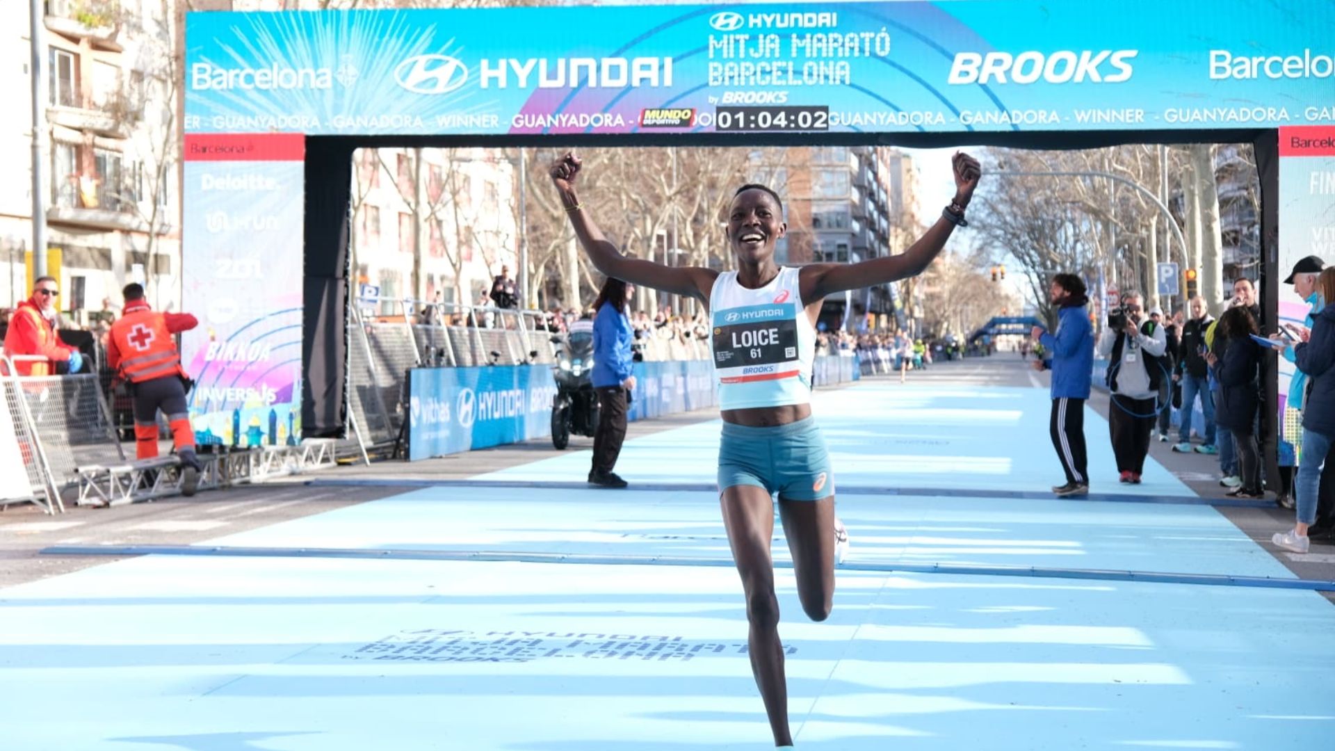 Loice Chemnung guanya la Mitka Marató de Barcelona 2026 amb rècord de la prova