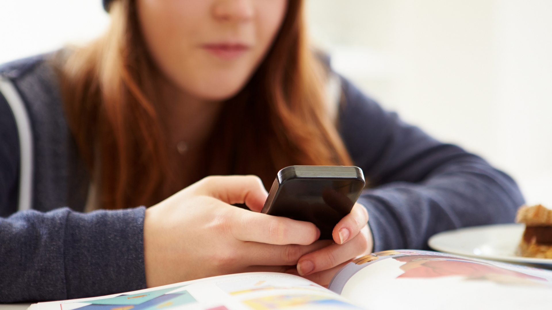 El Govern espanyol prohibirà l'accés a les xarxes socials als menors de 16 anys