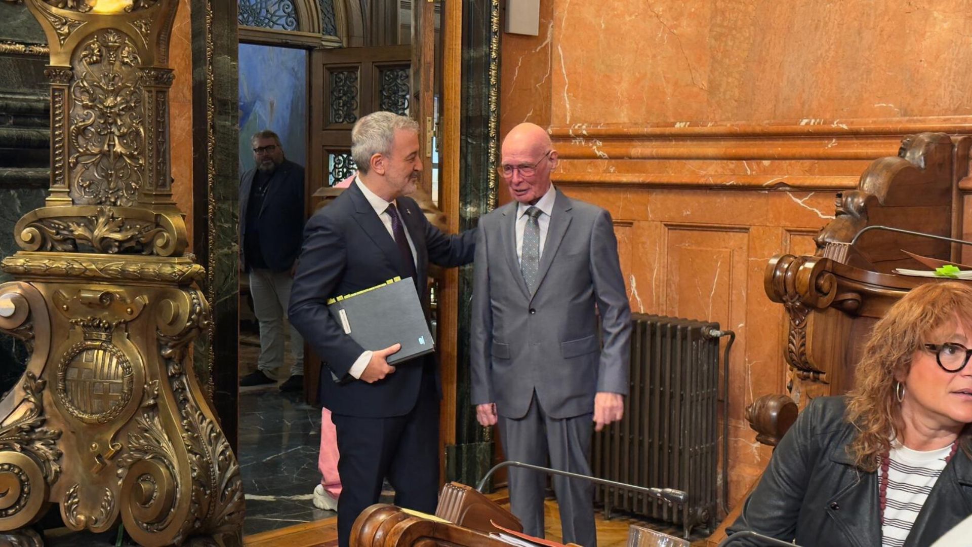 Lluis Rabell i Jaume Collboni abans del plenari municipal del mes de febrer