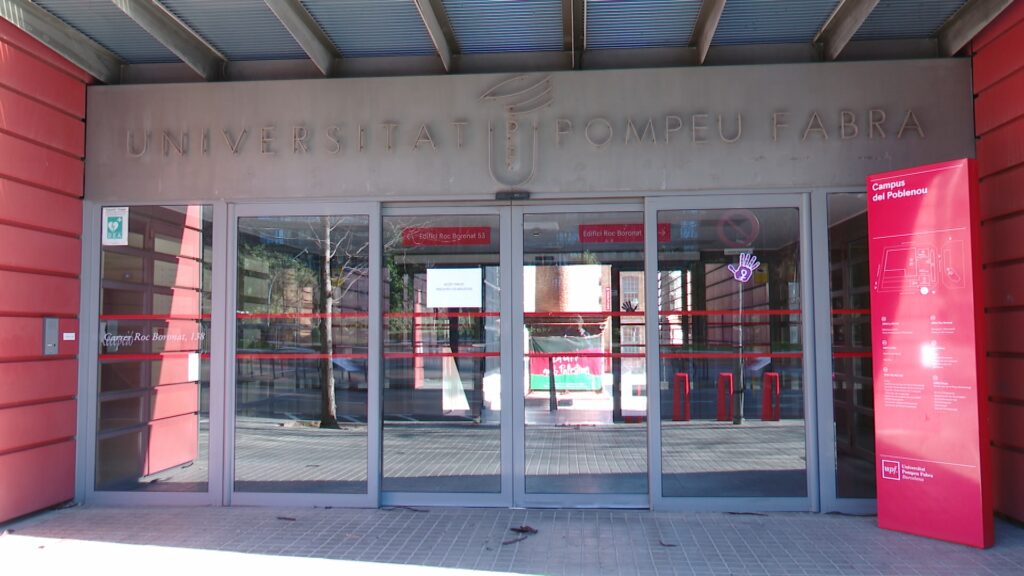 Tancades totes les escoles, instituts, llars d'infants i universitats per la ventada a Barcelona | Consorci d'Educació de Barcelona, escoles, instituts, universitats, vent