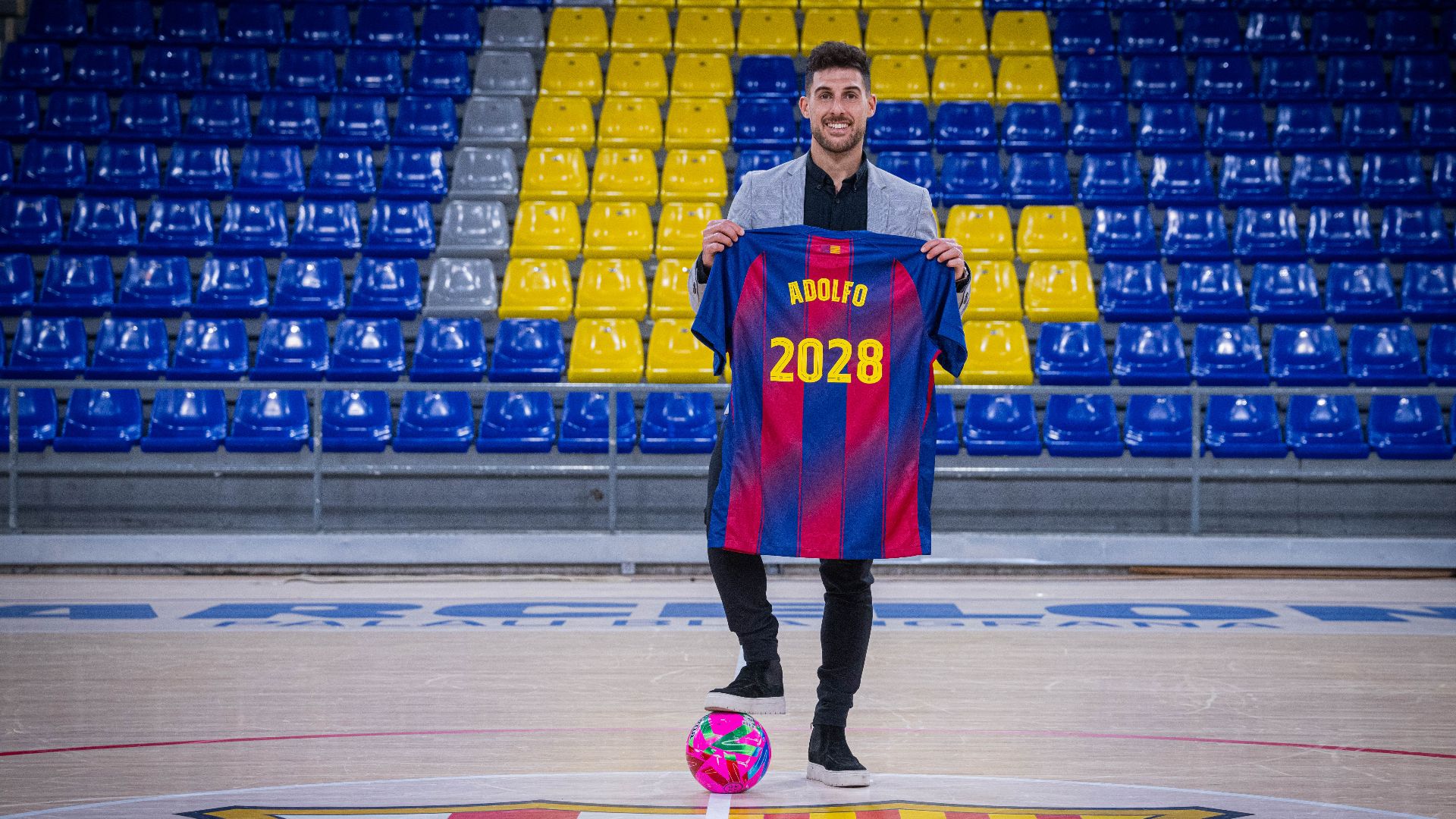 Adolfo renova barça 2028